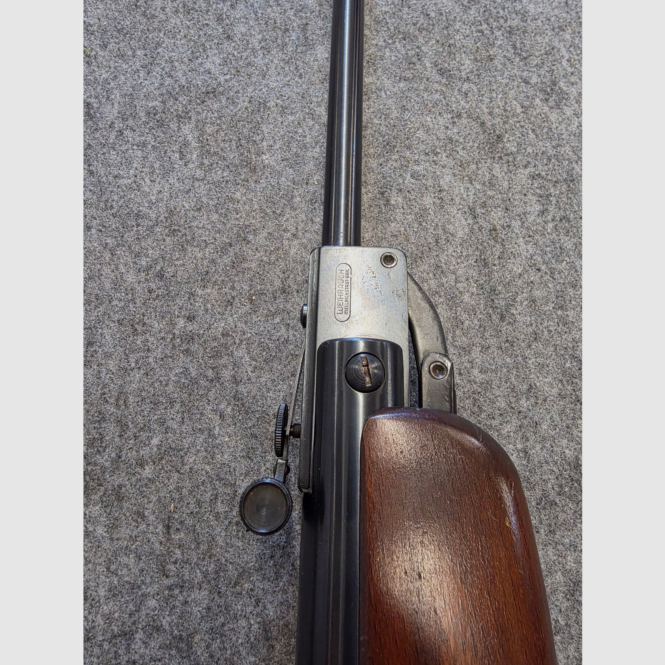 Weihrauch HW 35 z 1970 r. z oznaczeniem F, karabinek łamany, wiatrówka kaliber 4,5 mm HW35