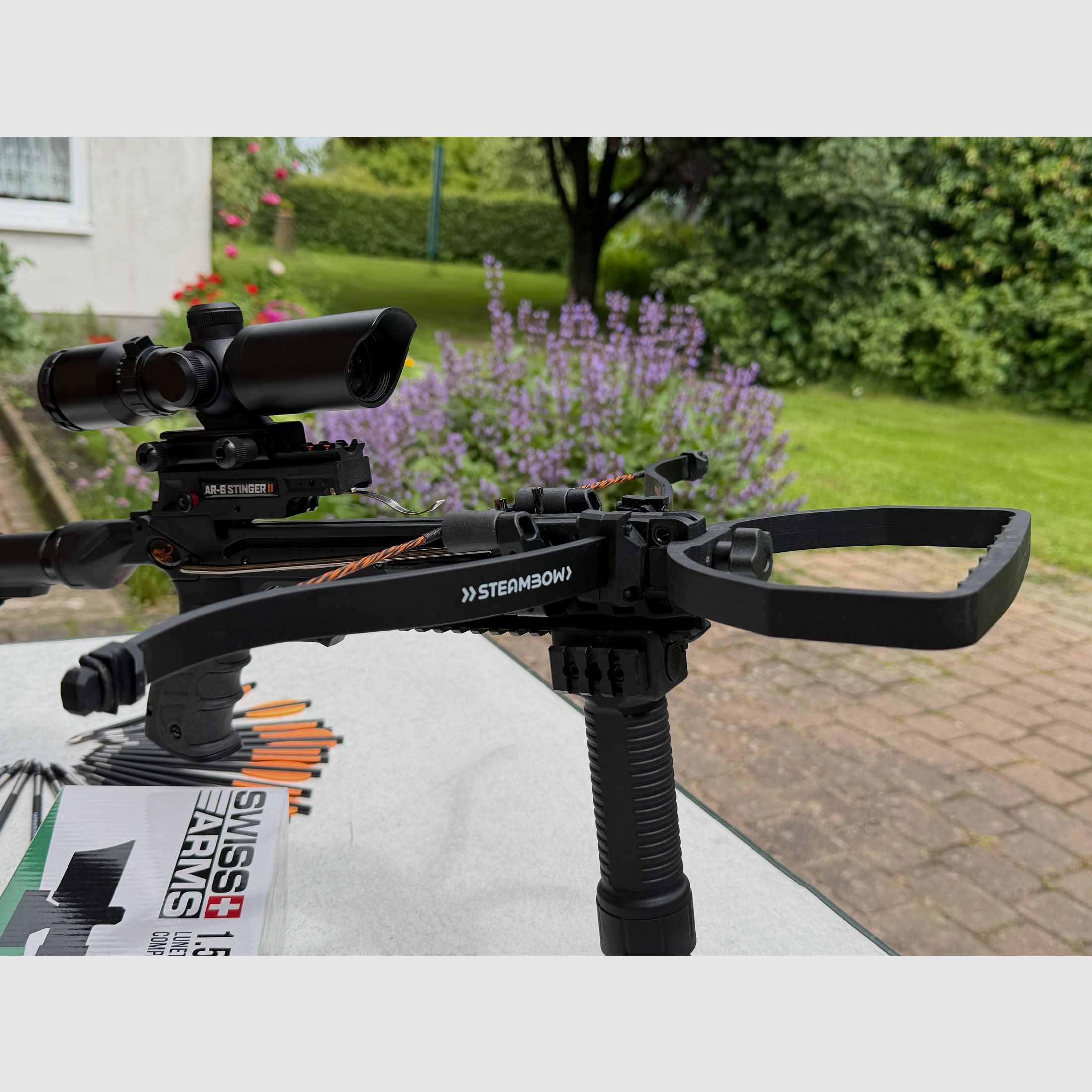 Armbrust Steambow AR-6 Stinger II Survival avec lunette de visée et divers accessoires :