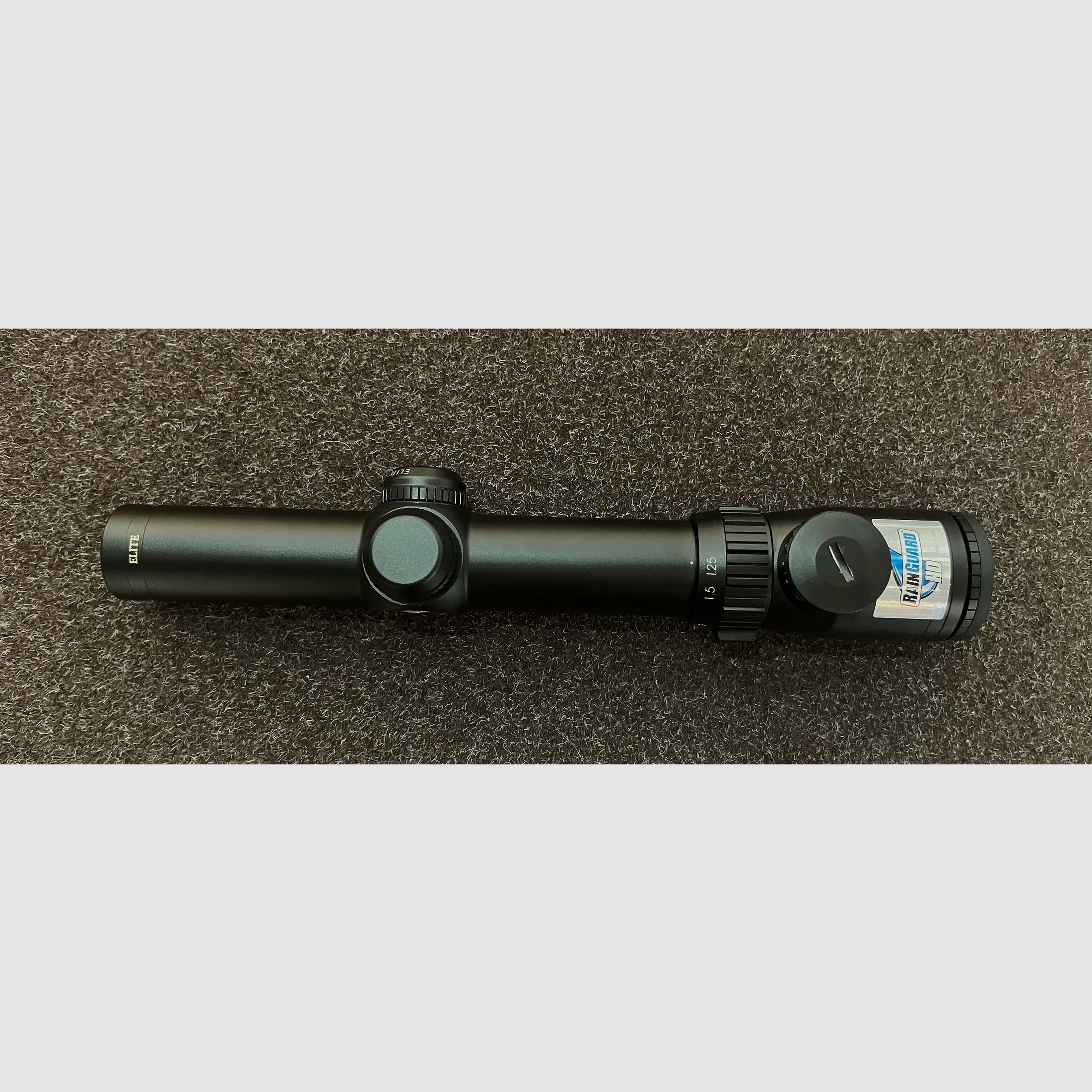 Bushnell ELITE 1,25-4x 24mm / E1224 inkl. Montage