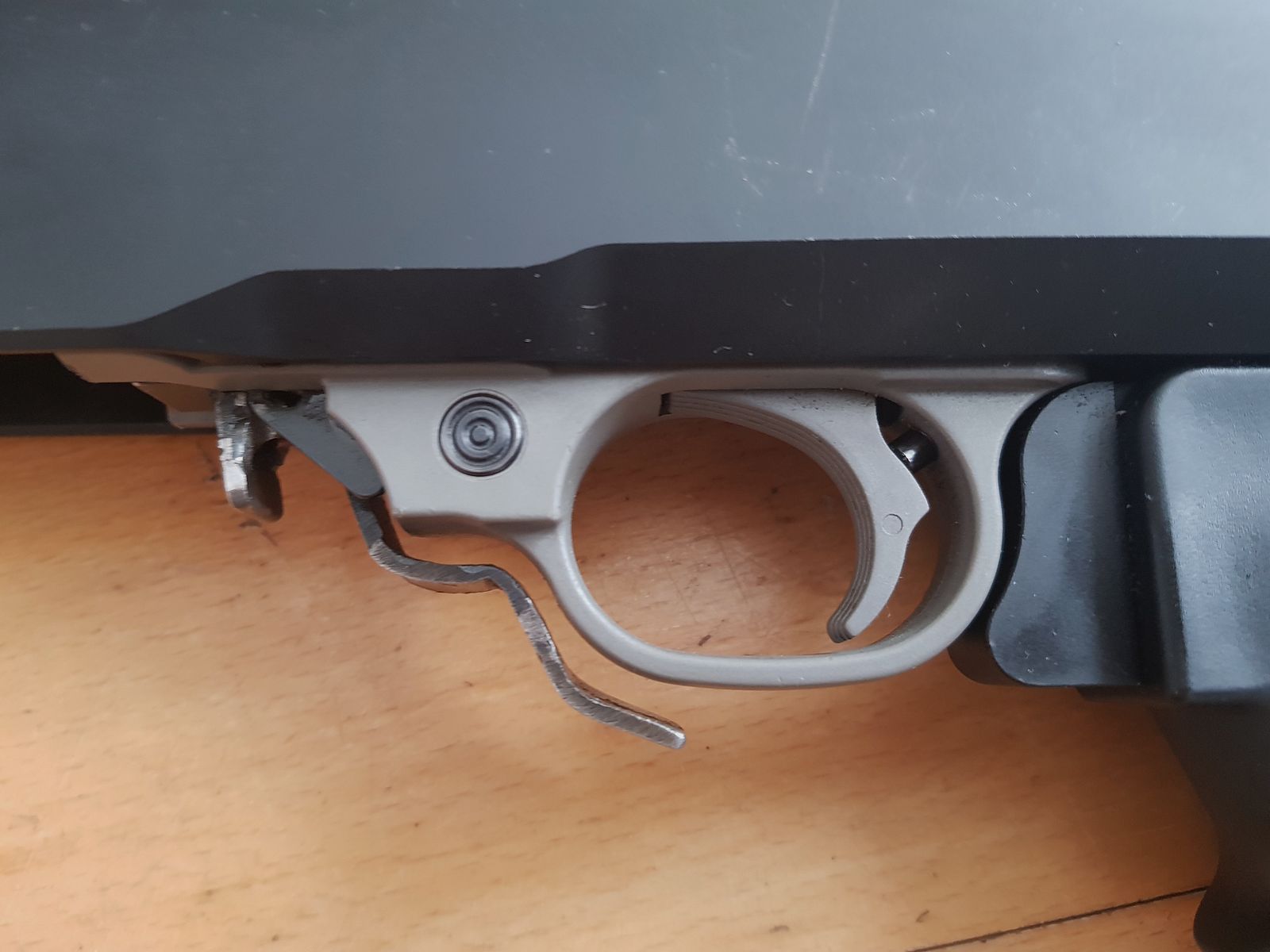 Ruger 10/22 Target, inoxidable "táctico" con empuñadura de pistola y culata retráctil (Magpul)