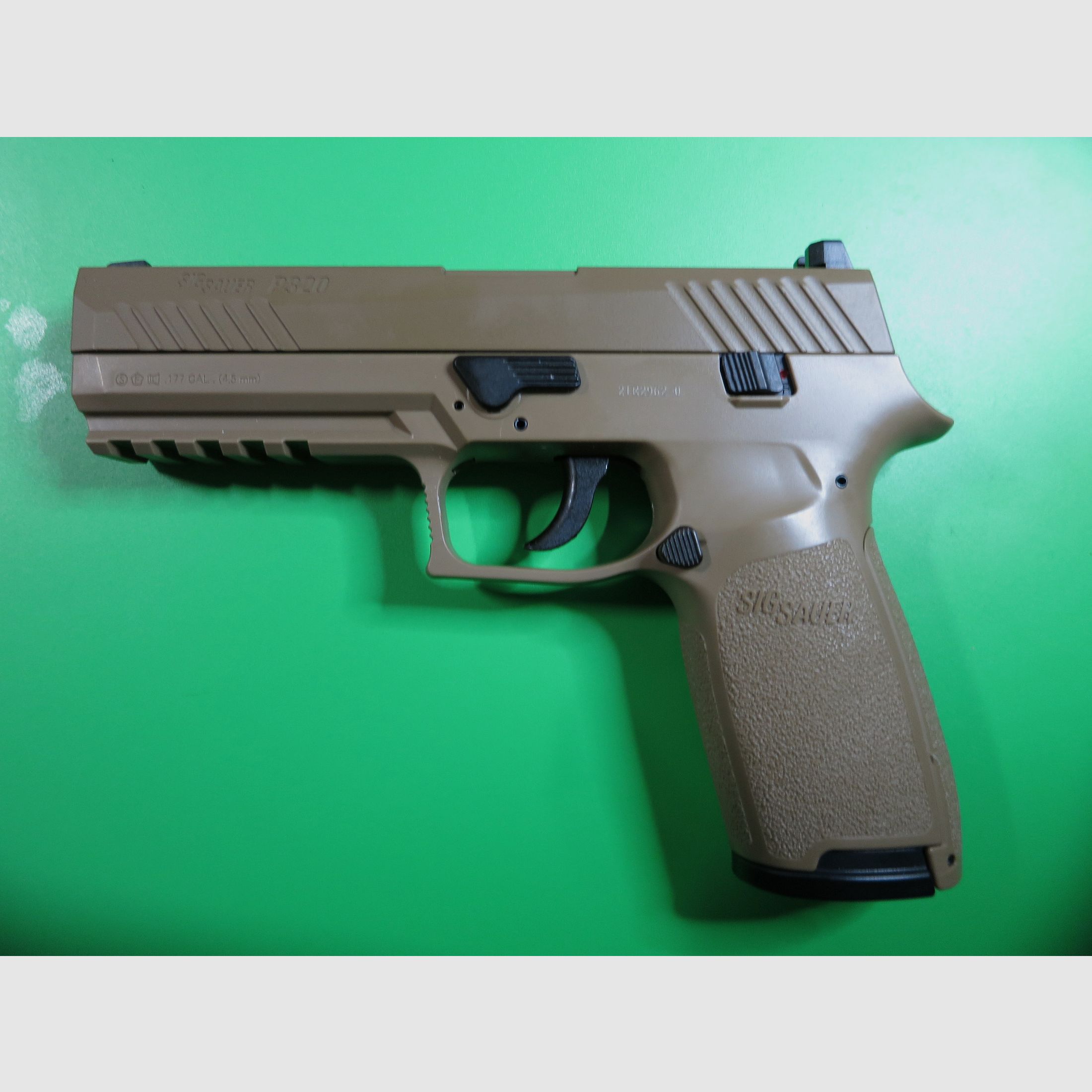 SIG SAUER P320, Blow Back 4.5 mm Diabolo Co2 pistol, Coyote Tan, training pistol, like new! #15