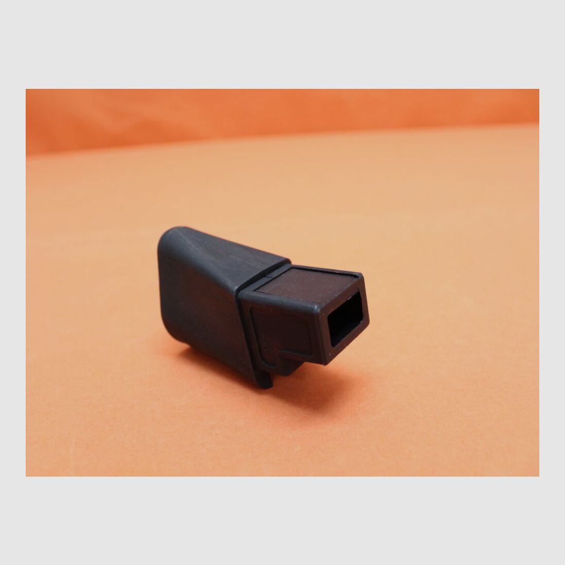 UTG - Leapers Kalashnikov AKM: Adapter UTG (TL-A68747-AD1) Model 4/15 für AR-15 Carbine-Schubschaft/ Buffer-Tube