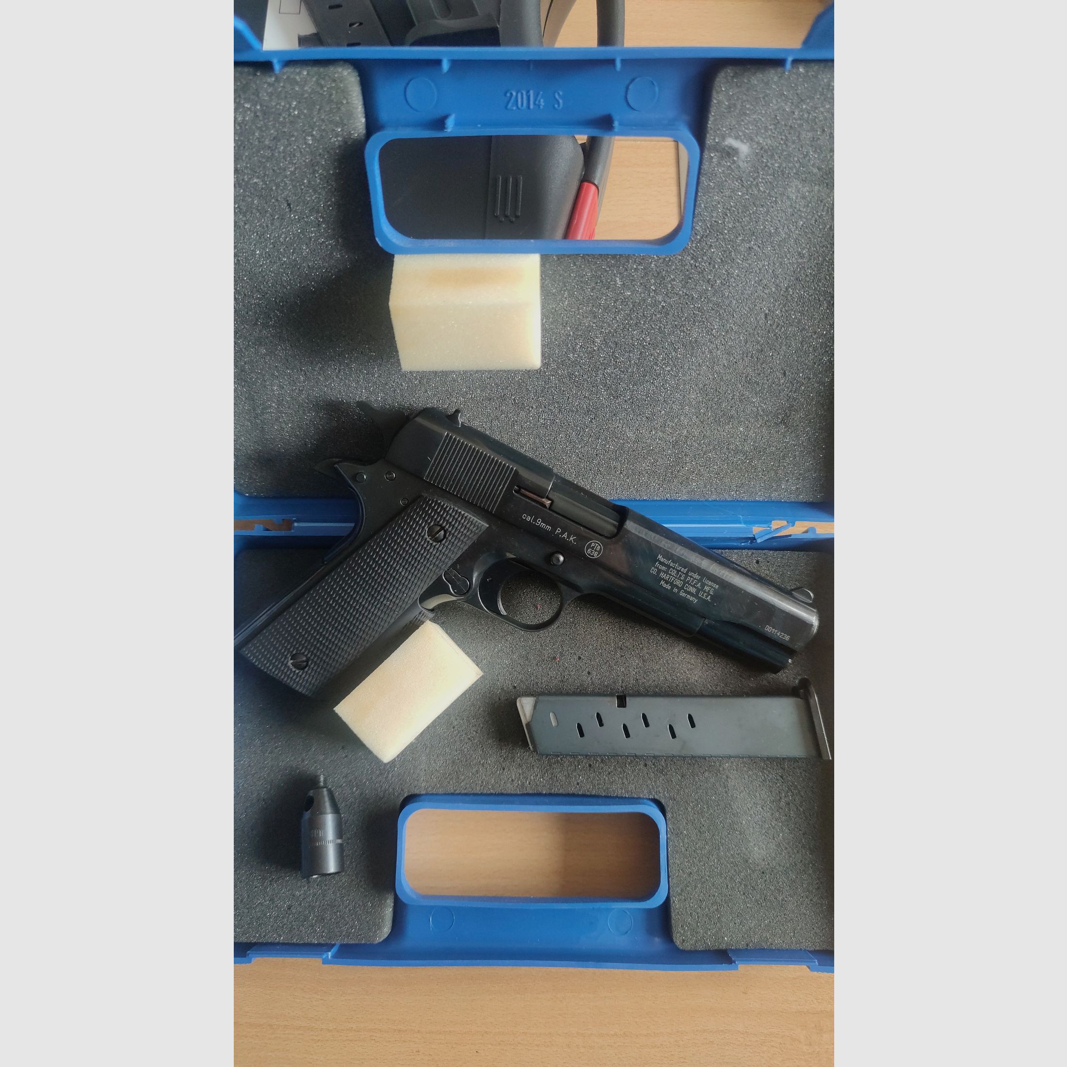 Colt Governement Glanz brüniert 9 mm PTB 638