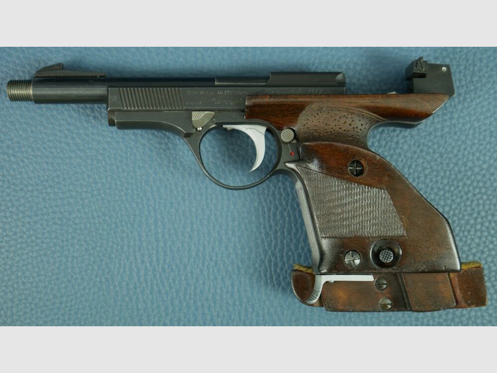 Unique D.E.S. 69 .22lr