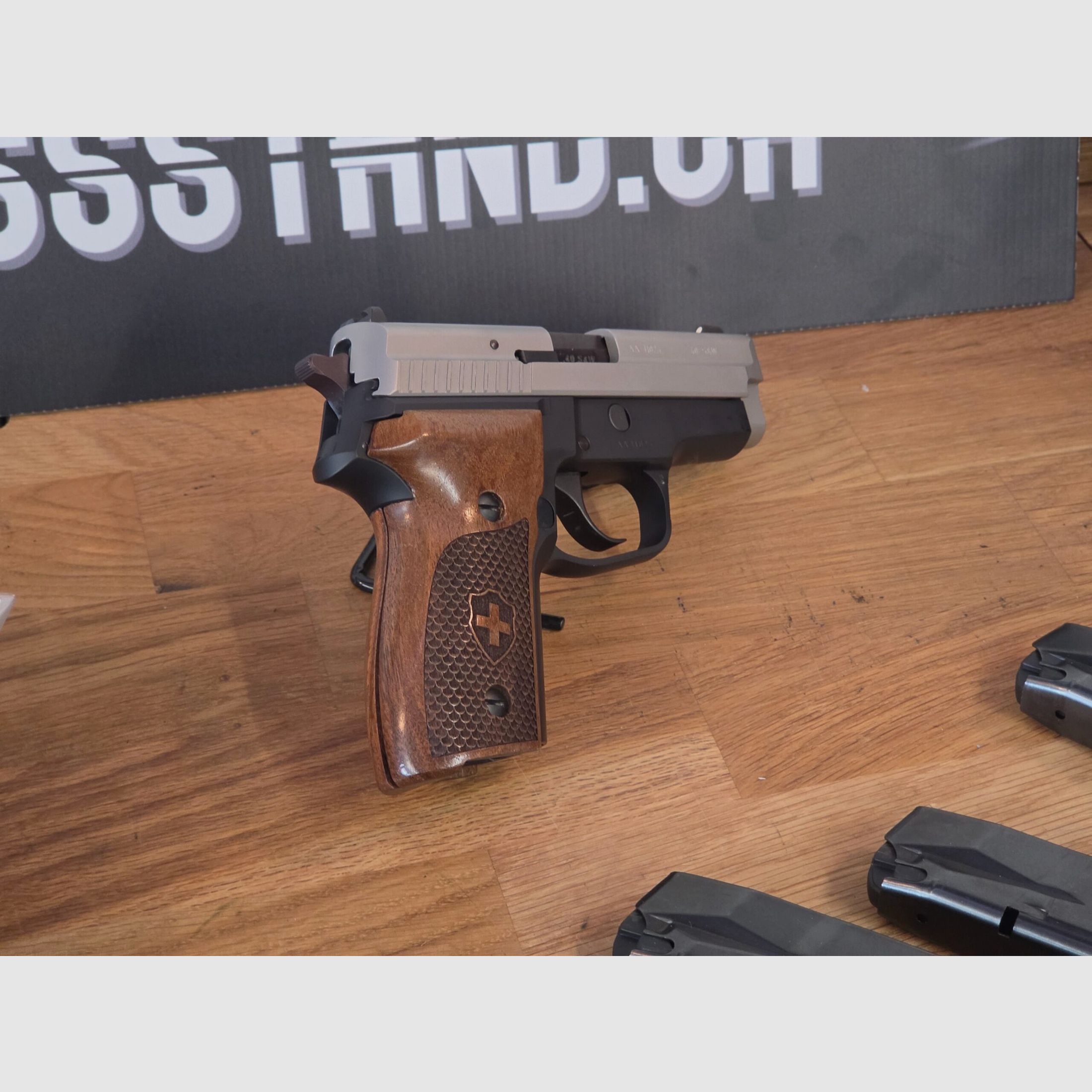 Sig Sauer – pistola / 229 / dual tone / .40S&W / usado, imagen 4 de 4