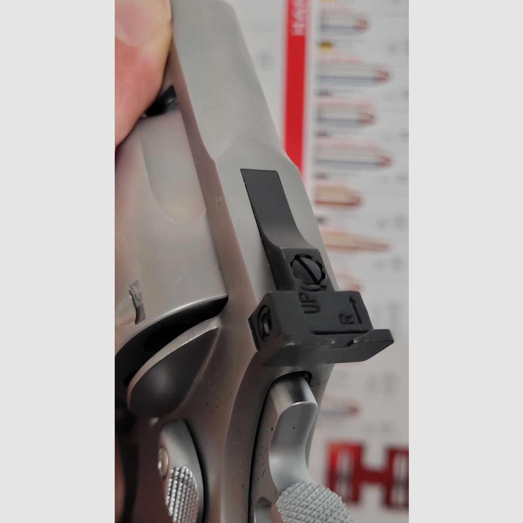Taurus Raging Bull, Bild 3 von 3