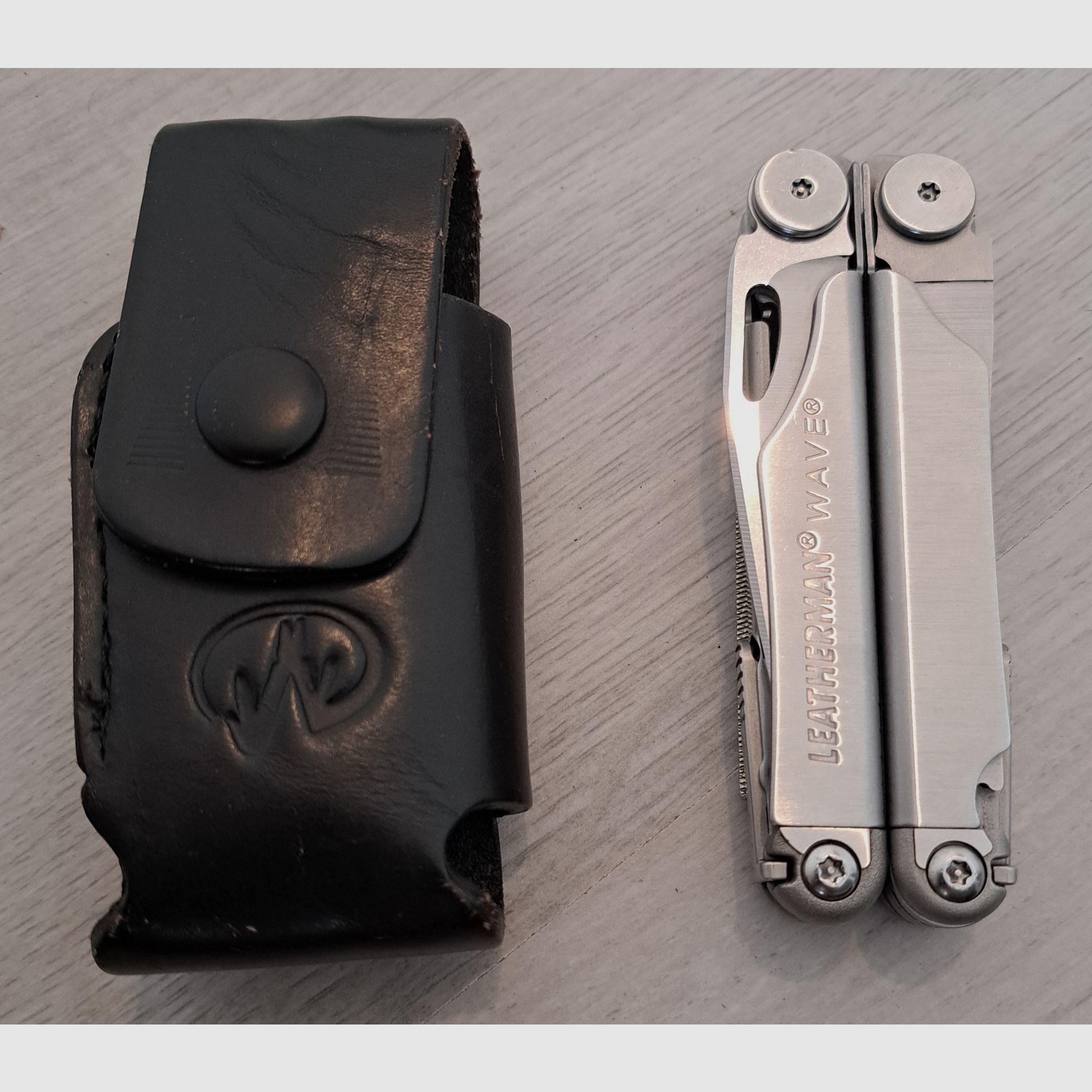 Leatherman Multitool Wave silberfarben