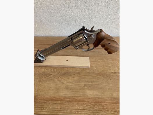 Smith & Wesson 357 Magnum