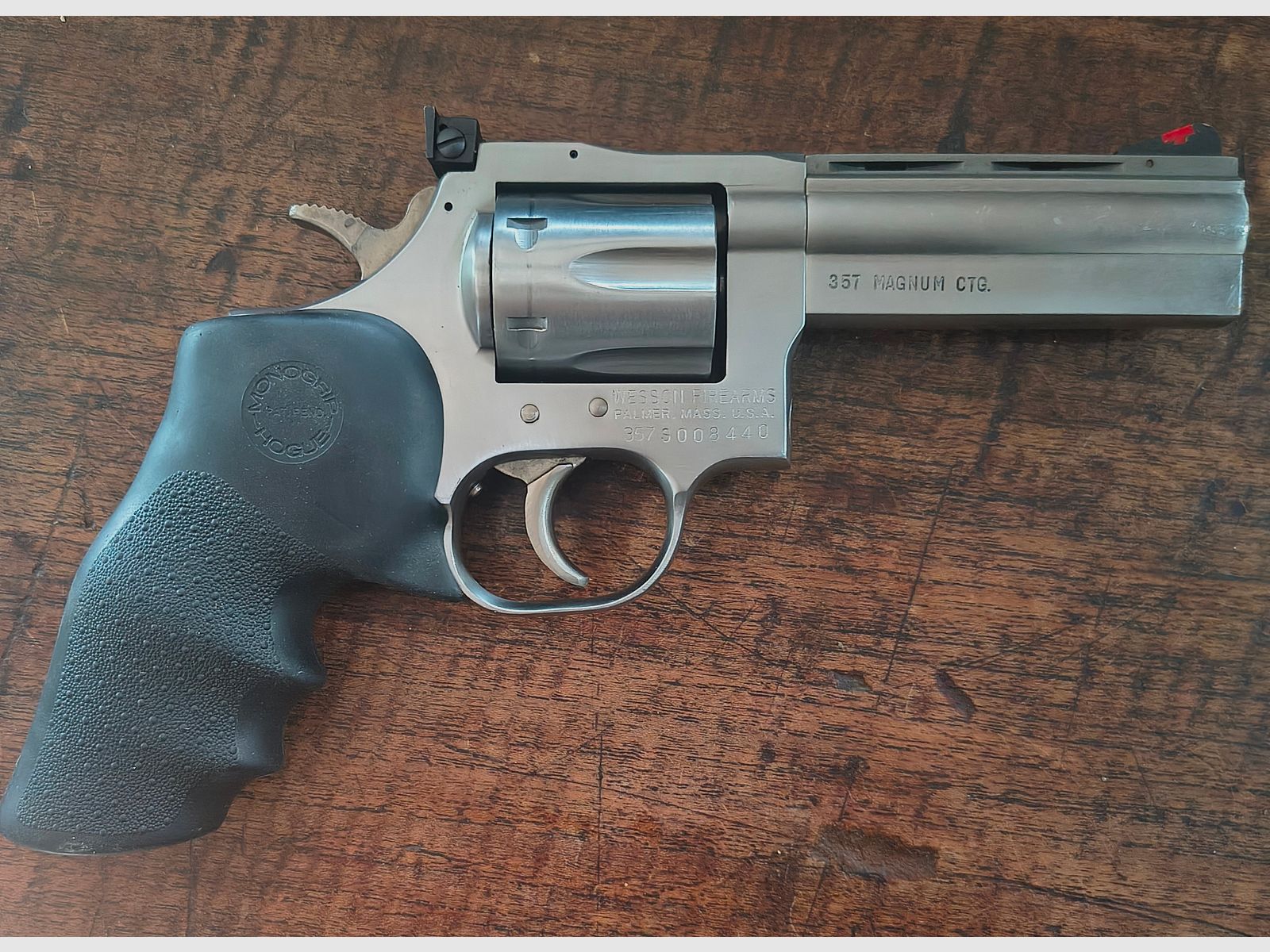 Dan Wesson Pistol Pack 715 VH complete