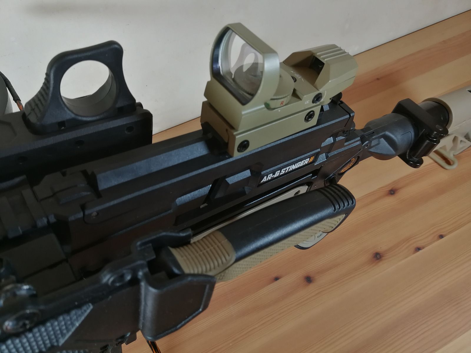 STEAMBOW AR-6 STINGER 2 MIT VIEL ZUBEHÖR, RED DOT,  SAND COLOR KIT, ZWEIBEIN, KLAPPSCHAFT.