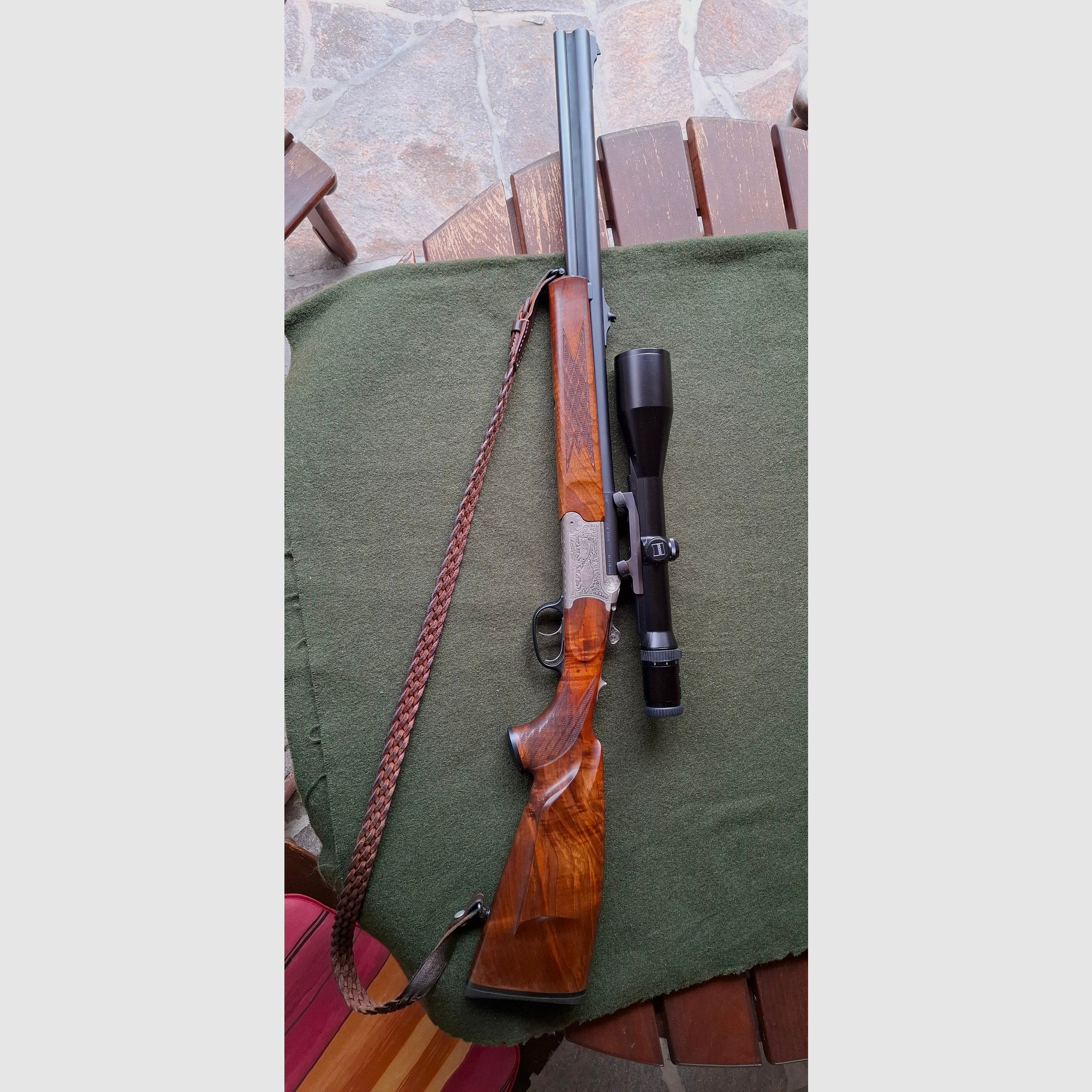 Bockbüchsflinte von Blaser mit Zielfernrohr