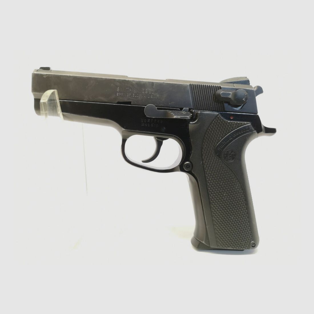 Smith & Wesson 910