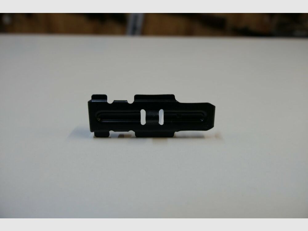 DDR VEB Devices & Tool Construction Wiesa original DDR NVA AK 47 magazine base holder complete [54] unused, new for AK47, 7.62x39