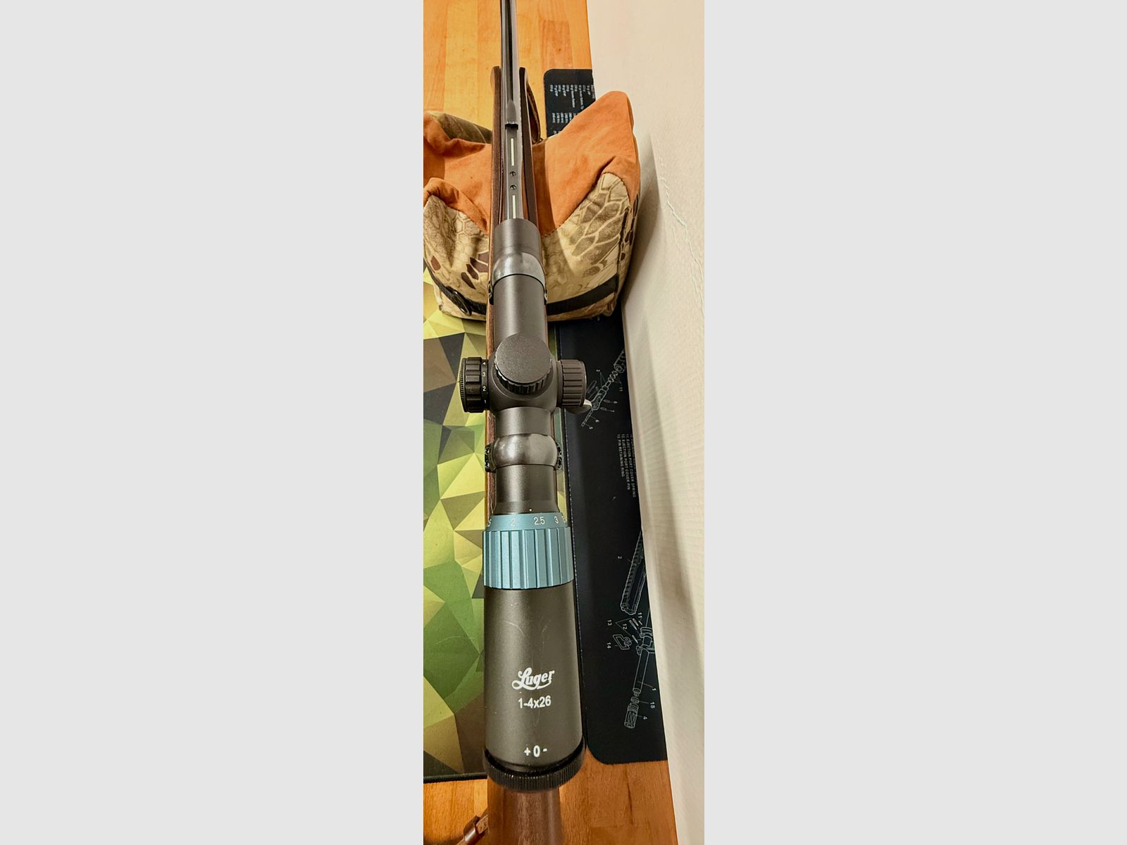 Browning Acera straight-pull repeater 30-06 incl. Luger 1-4x26 stalking scope & sling, afbeelding 4 van 11