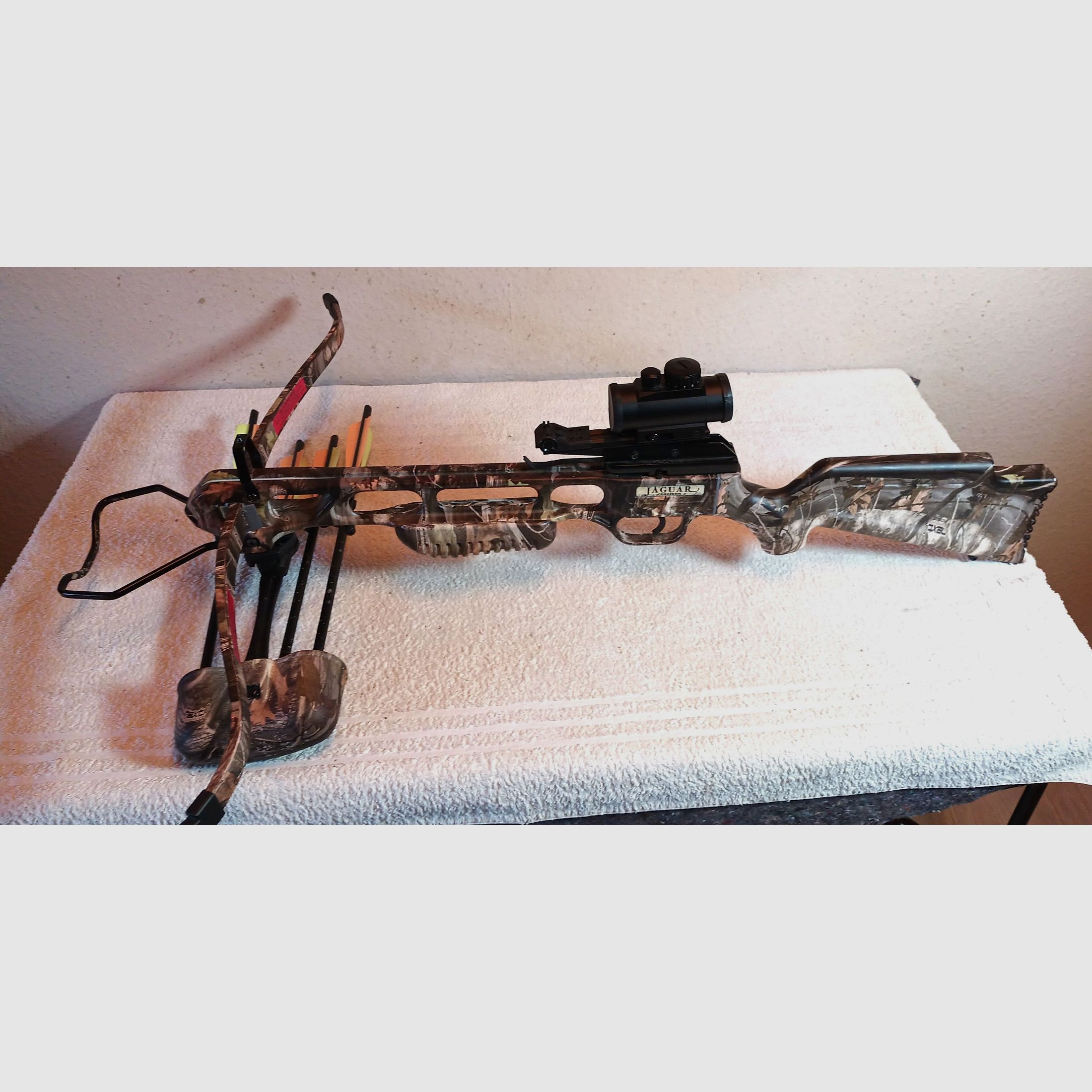 jaguar crossbow camo deluxe  175 lbs
