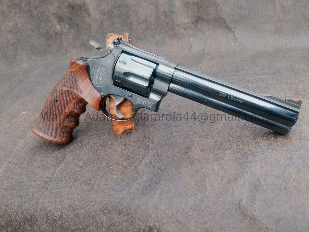Smith & Wesson Model: 29 Classic M 29 Classic