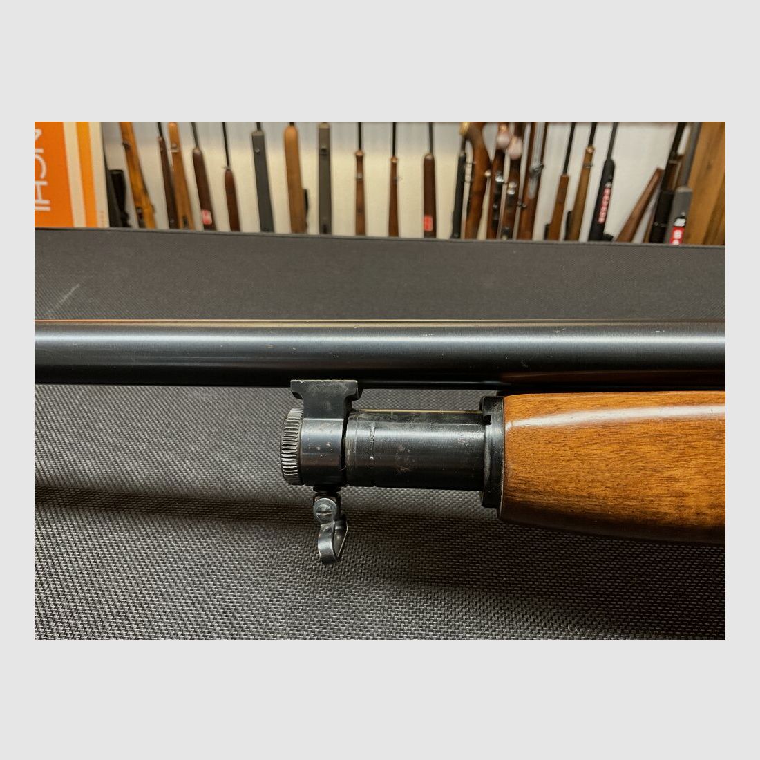 Mossberg Zonder 12/76
