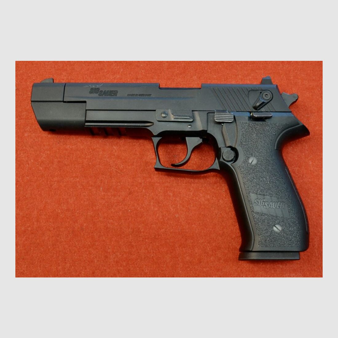 SIG Sauer Mosquito Sport, zdjęcie 2 z 2