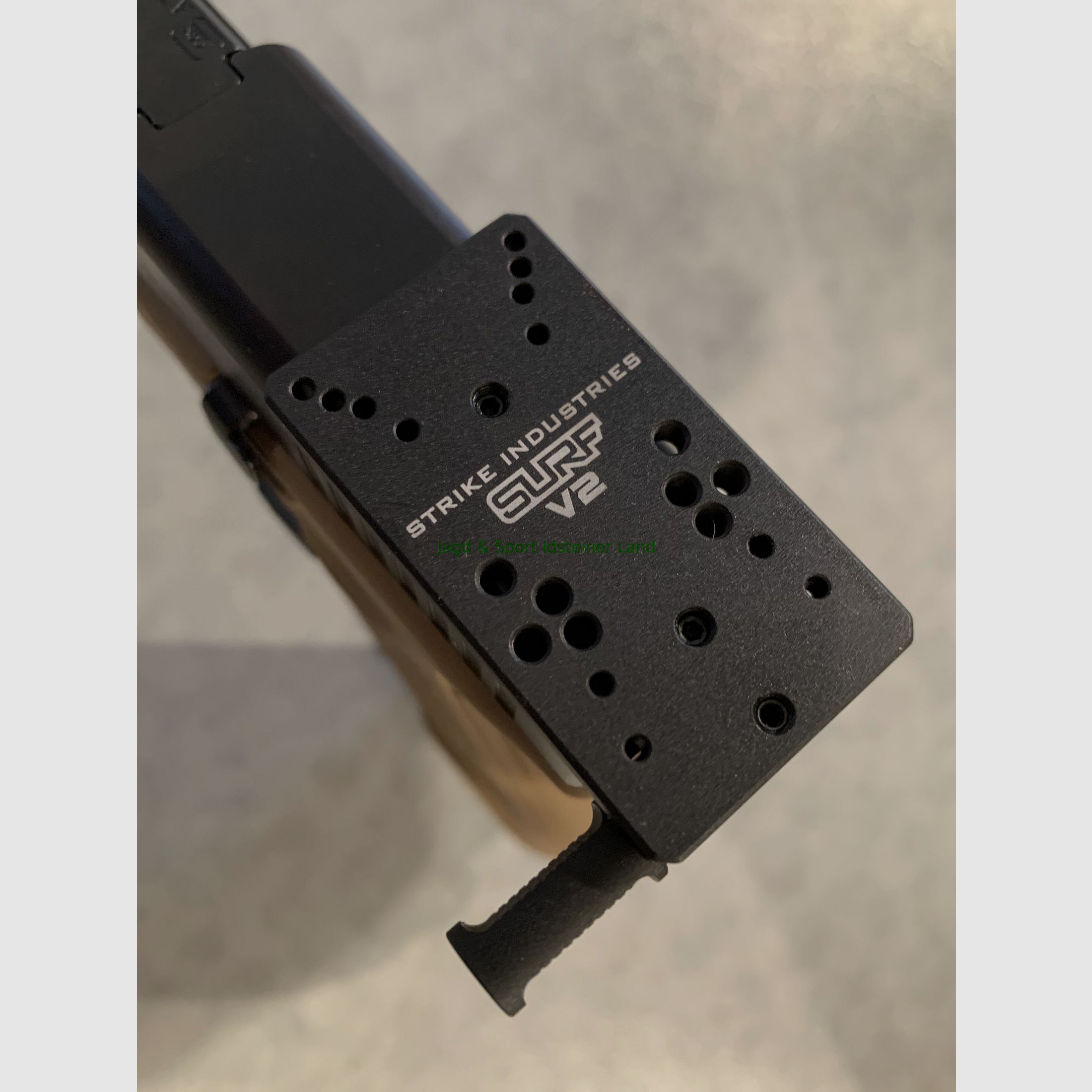 Glock G17 Gen5 FR incl. paquet de tuning de Strike Industries & Timney