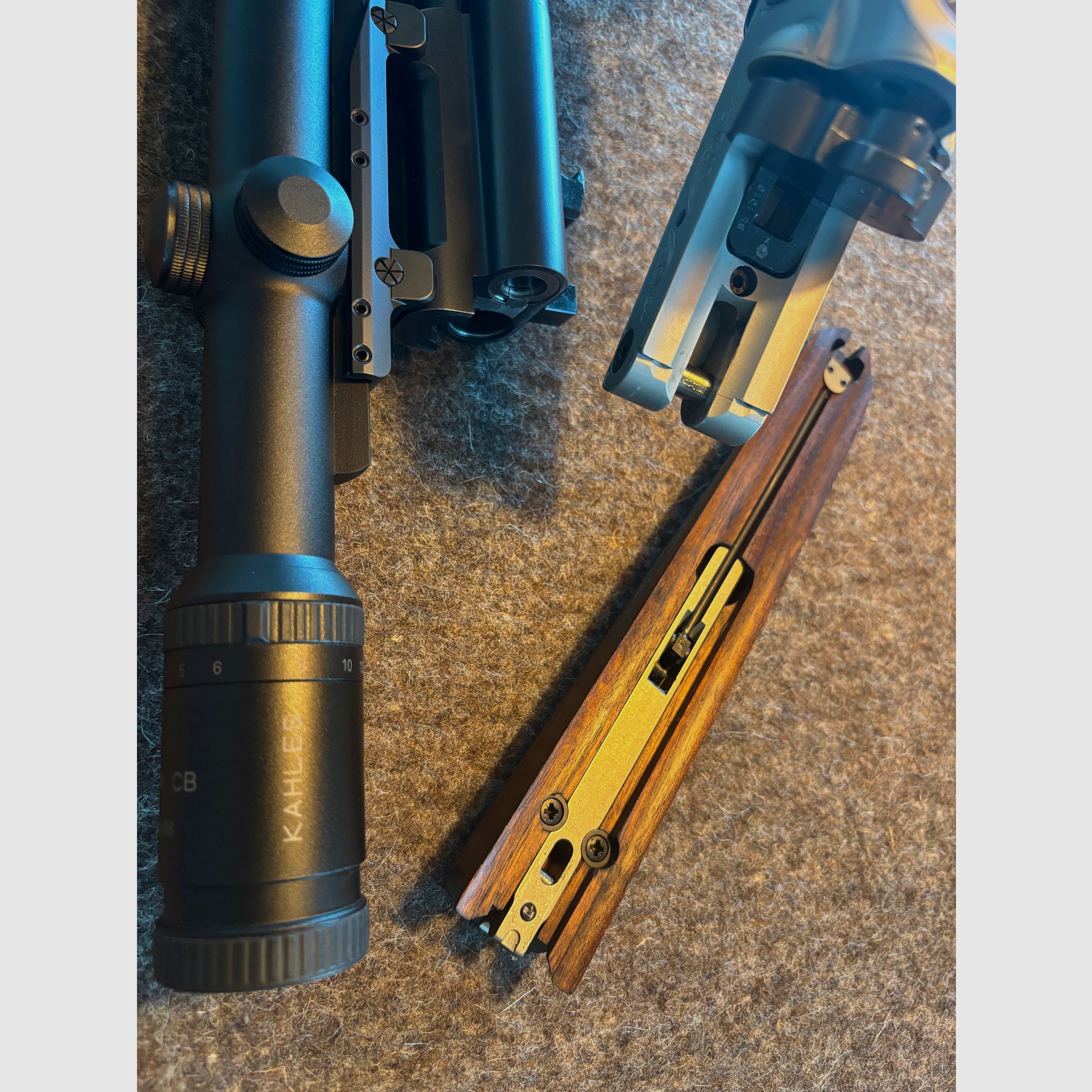 Blaser D99 Drilling Kal. .30R; 20/76; EL 5,6x52R in 1a Zustand 