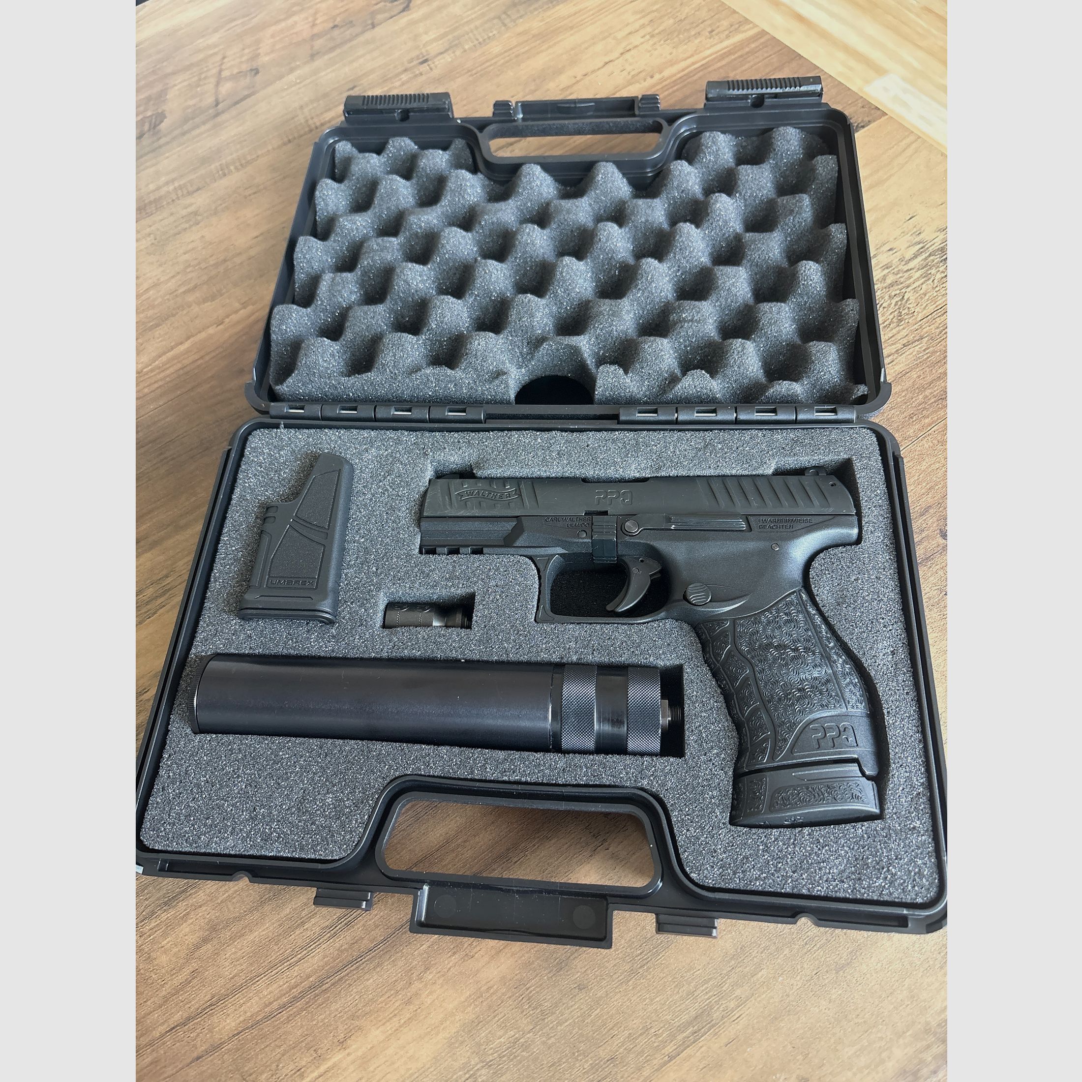 Walther PPQ M2 Navy Kit BLK – 9 mm P.A.K. Schreckschusswaffe