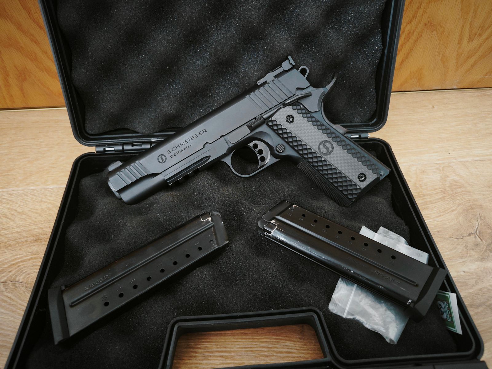 Schmeisser Hugo 1911 - 5 pulgadas - 9mm