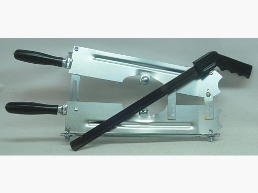 Horn saw with hand saw - plastic handle