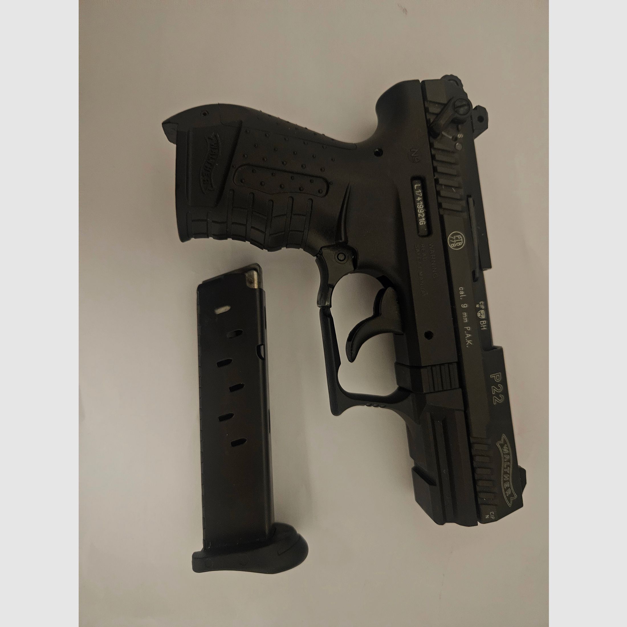 Walther P22 9mm PAK Schreckschuss