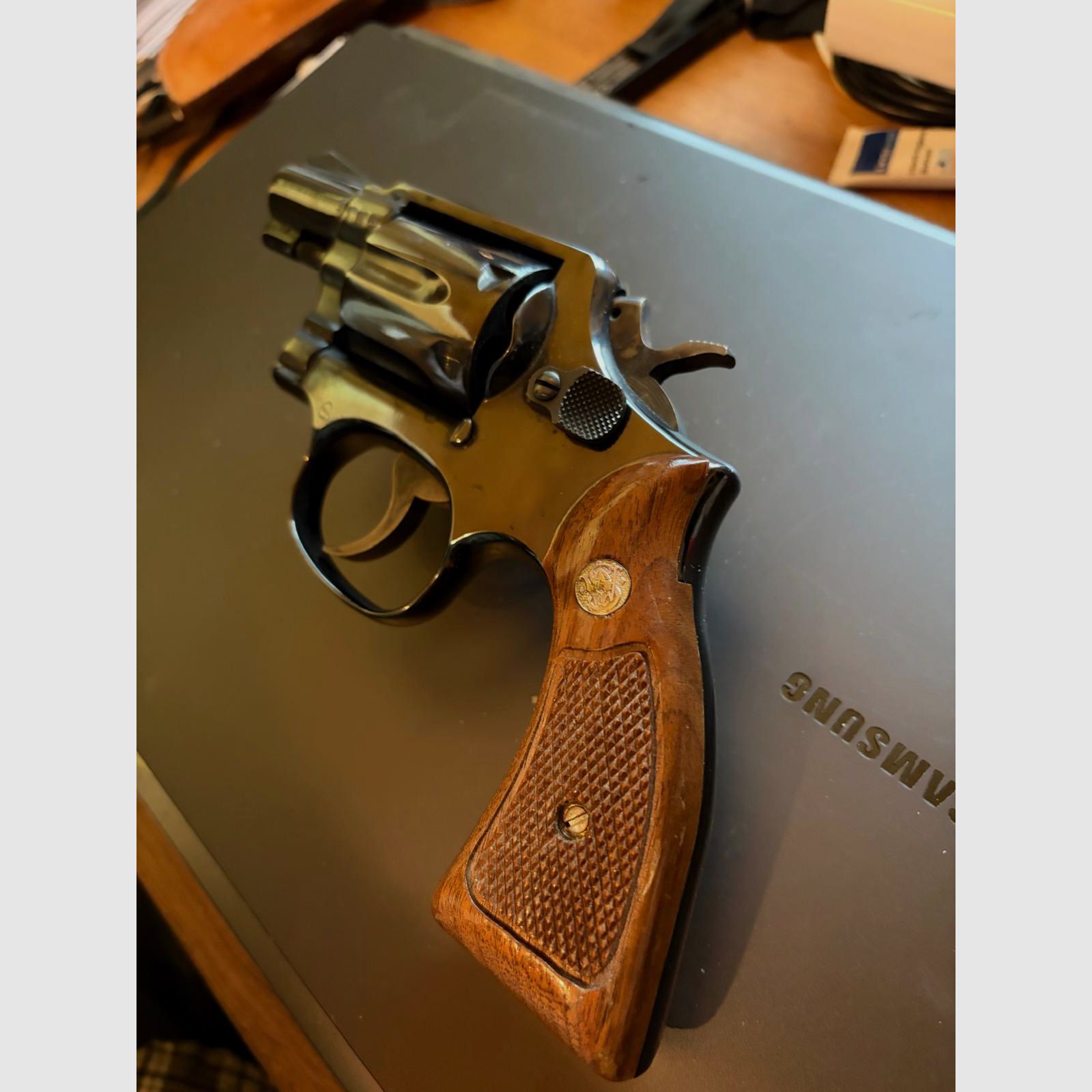 S&W / Smith & Wesson 10-5 2“ Revolver im Kaliber .38 SP & Holster