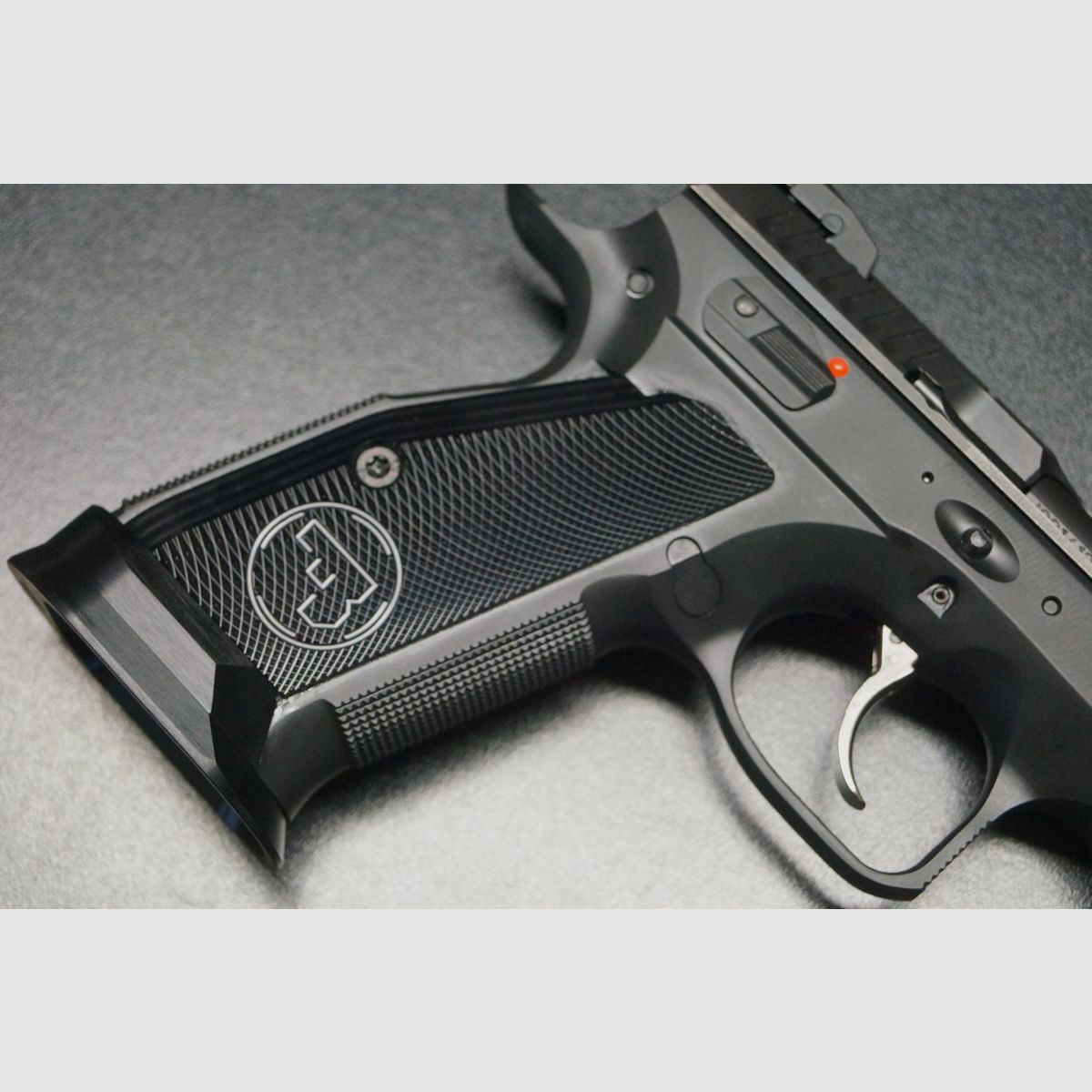 CZ Shadow 2 Black mit Magwell, Bild 6 von 9
