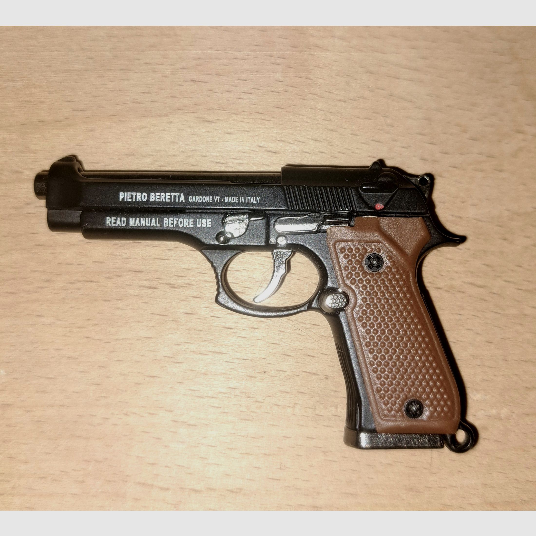 Ganzmetall-Modell Maßstab 1:3,5 - Colt Beretta Glock Smith&Wesson