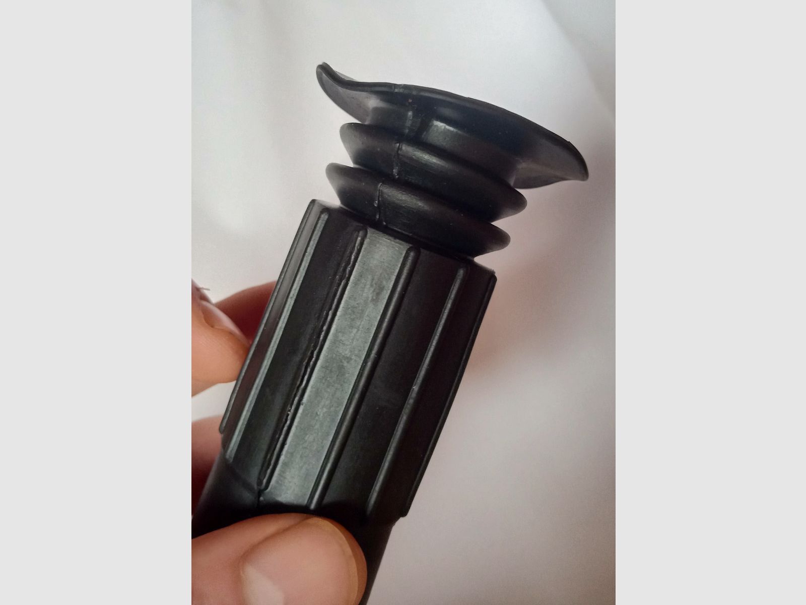 Unbenutzte Depotware PSO-1 Scope 4x24  Augenschutz Augenmuschel Lichtschutzblende Okular für AK Zielfernrohr 