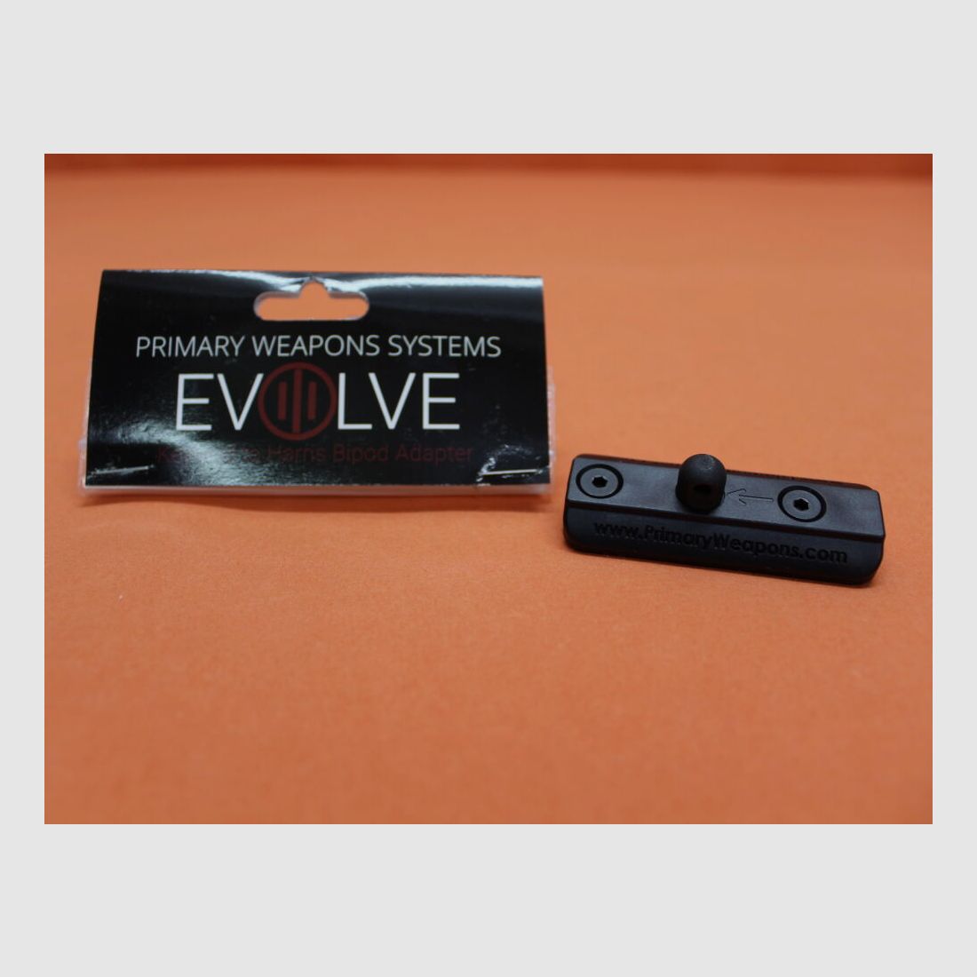 PrimaryWeaponsSystems Primary Weapons KeyMod Zweibeinadapter für Typ Harris Polymer schwarz mit Riemenöse