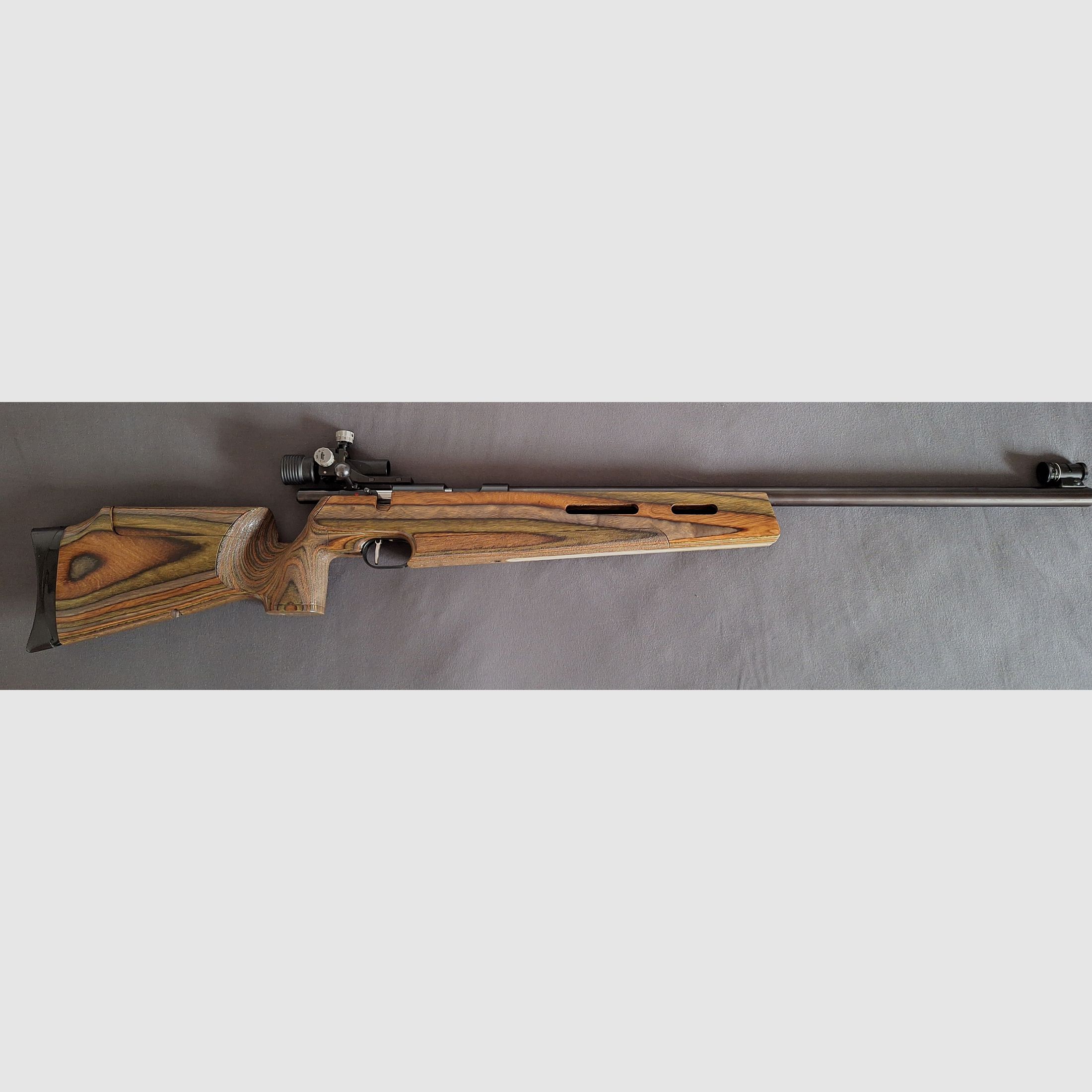 Weihrauch / HW660M single-shot rifle .22 LfB (lr) with optics for sale.
