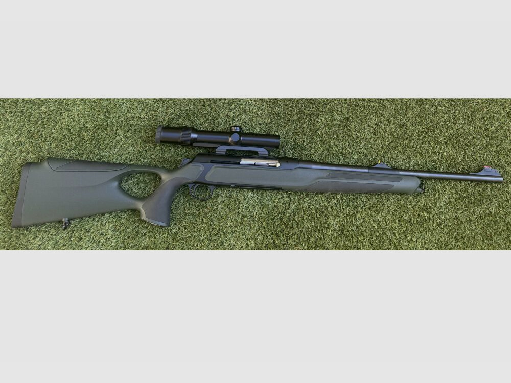 Sauer & Sohn 303 Synchro XT with drive hunting scope 1-4x24 .30-06Spring