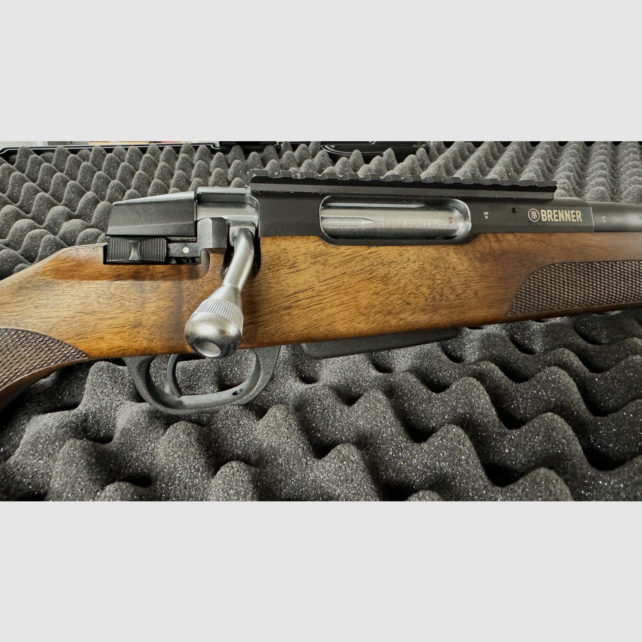 Brenner BR 20 . 308 Win, + SD21 + Falke 3-12*56 + valigia