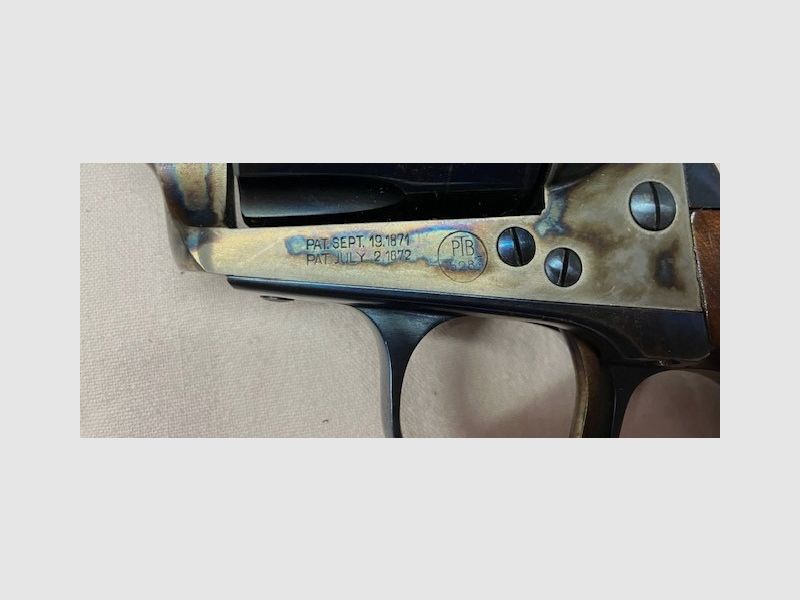 Raridad "HEGE Mod. Army 1873, Cal. .45 corto Knall" Raridad