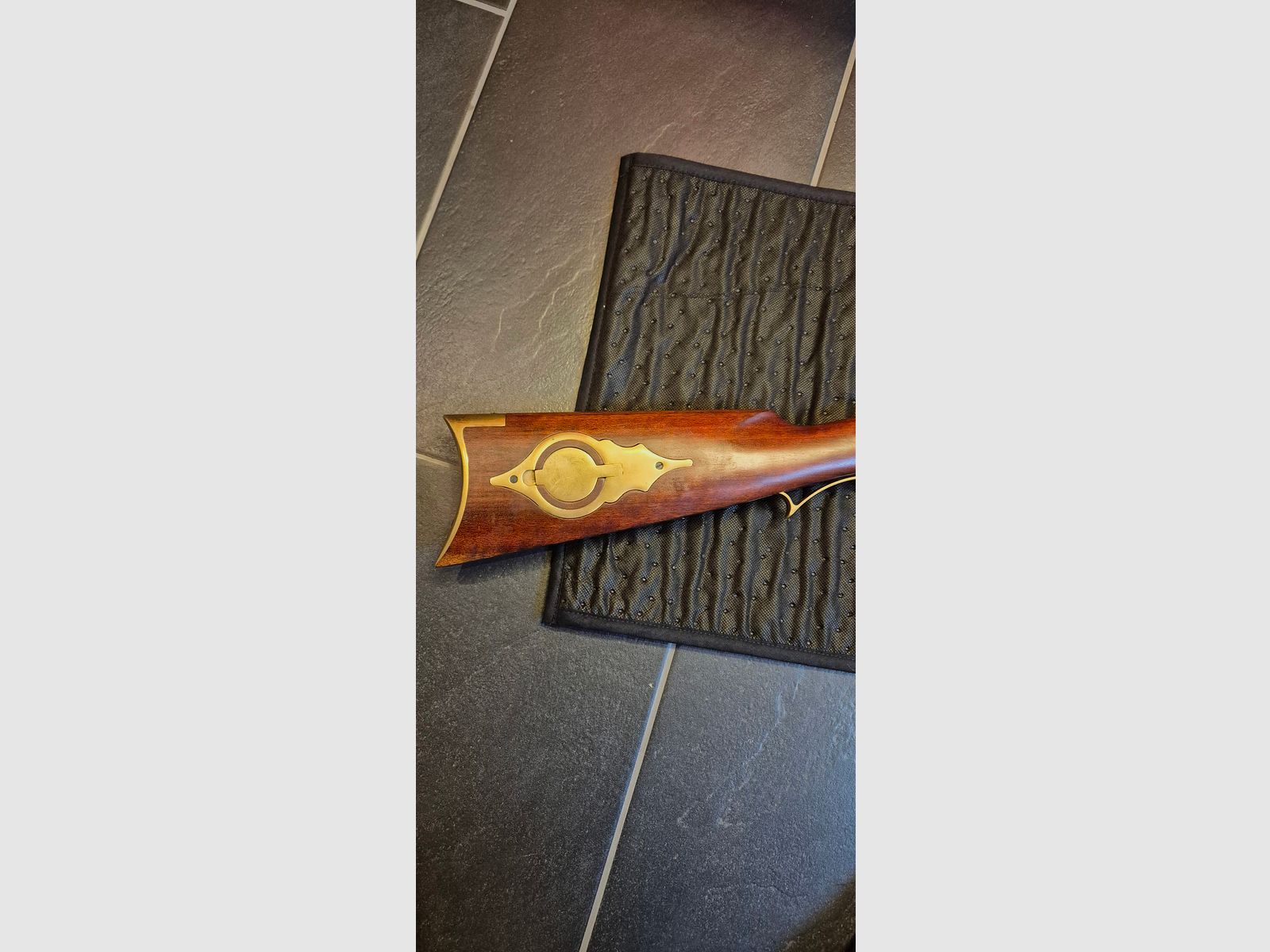 Investarm Hawken Rifle (Perkussions-Vorderlader) Kal. 45 ***NEU***