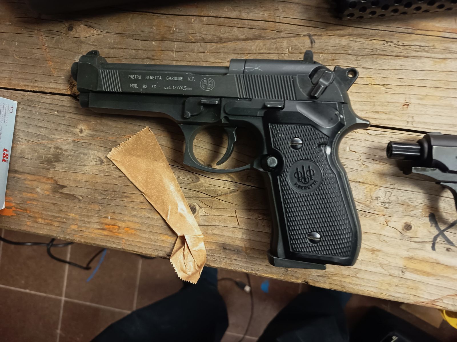 Bundle of airsoft 1 rifle 4 pistols with ammunition and gas cartridges