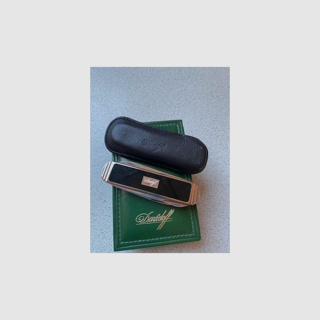 Davidoff Zigarrenschneider Zigarrenbohrer Messer Zigarren Cutter Victorinox, passend zur Rolex