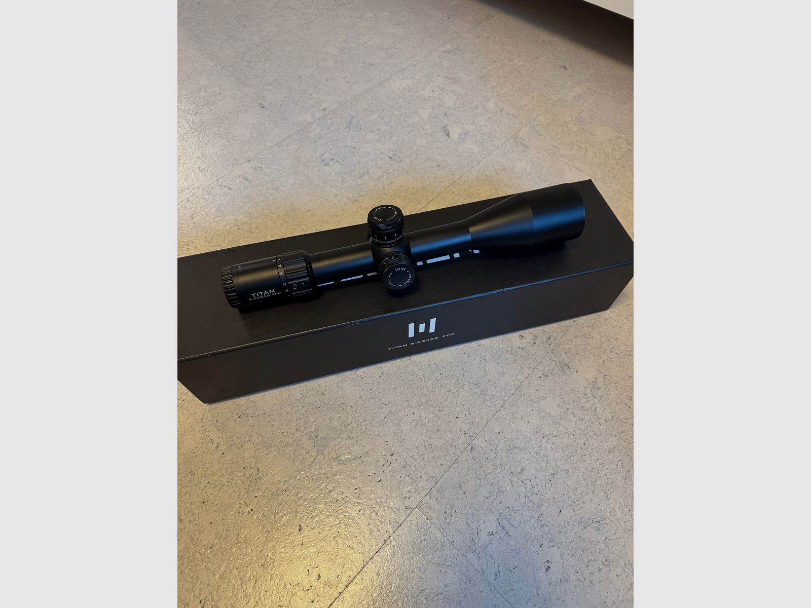 ELEMENT OPTICS Titan 5-25x56 APR-2D MRAD FFP