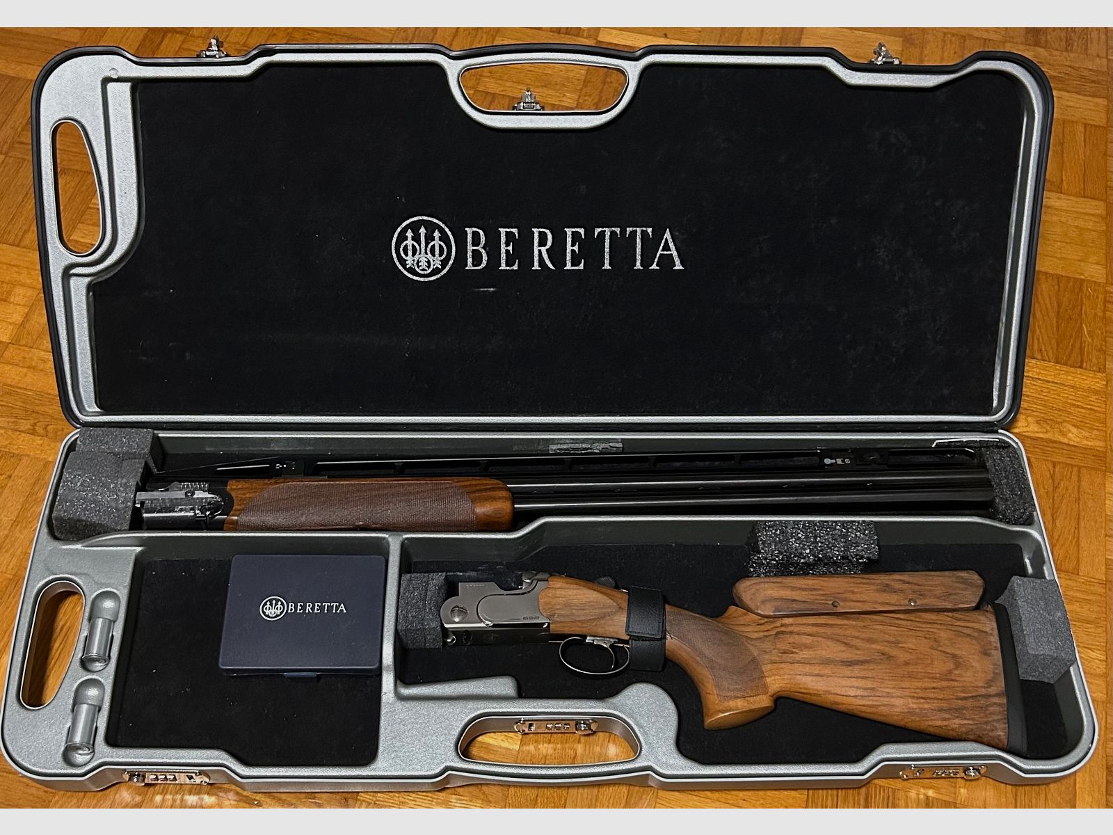 Beretta 692 X-Trap left-hand version