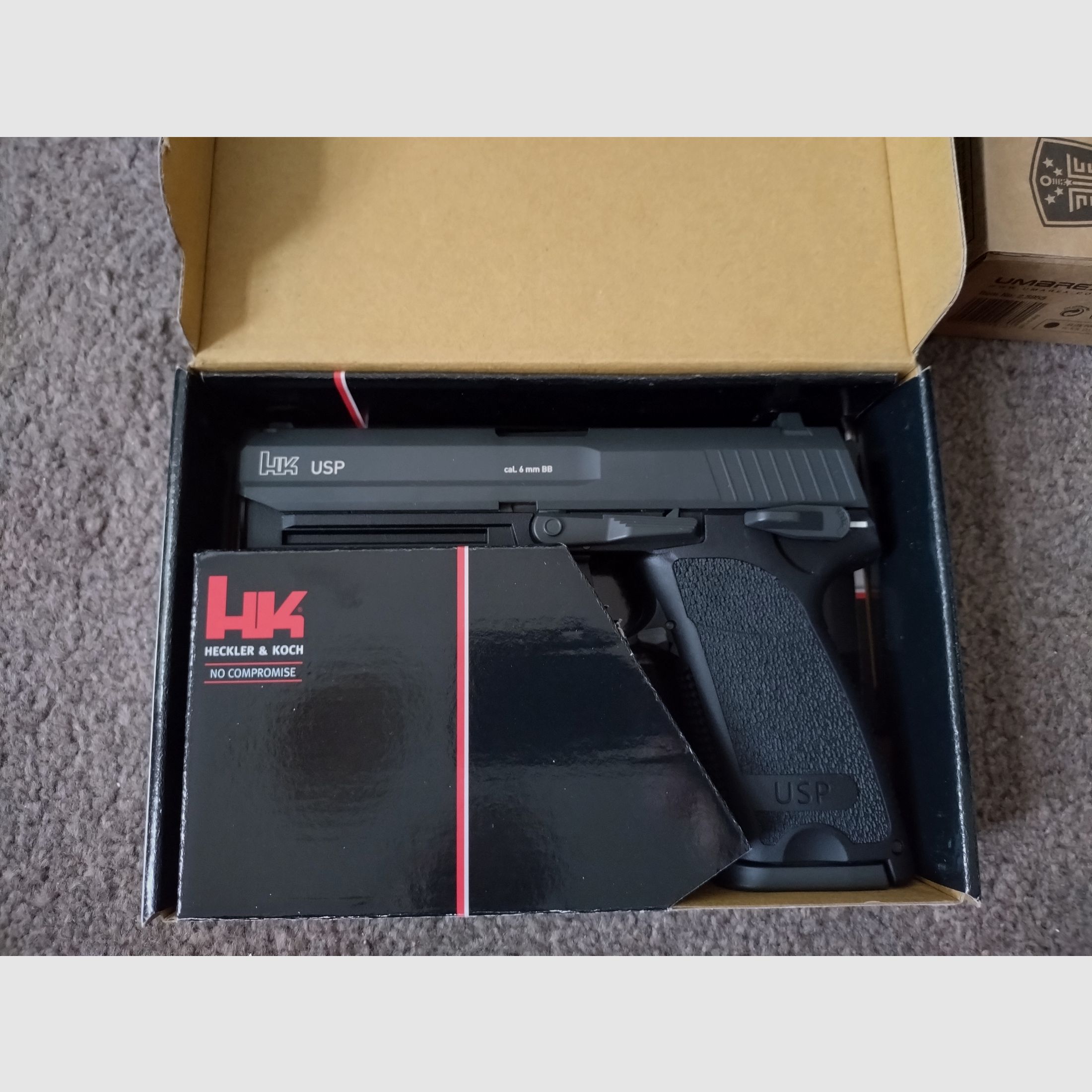 Heckler & Koch USP Co2 Cal. 6mm Umarex OVP