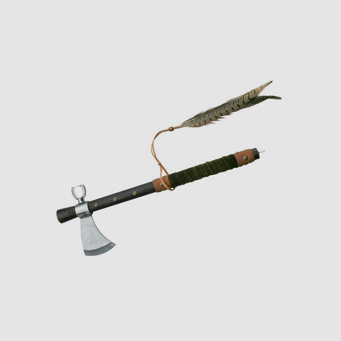 Tomahawk mit Federn und Metallklinge