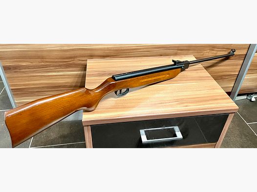 Karabinek pneumatyczny Weirauch HW 50