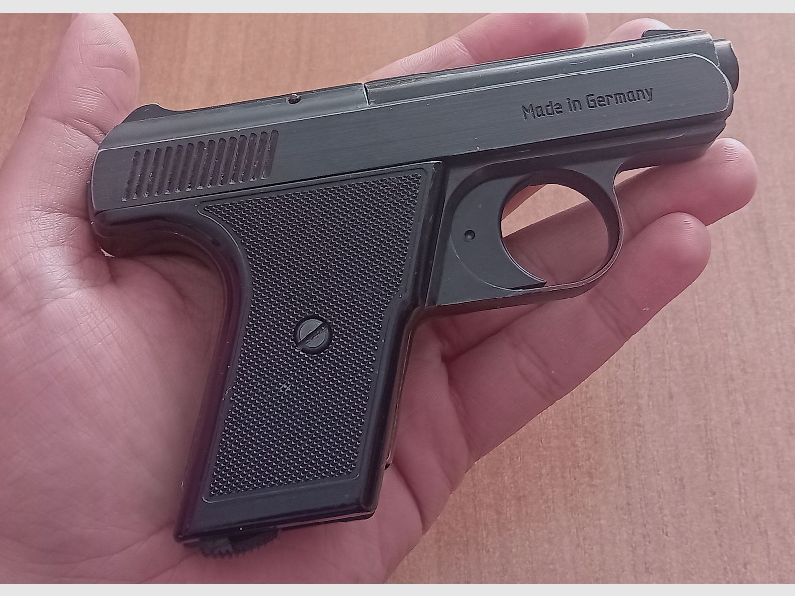 Reck FBI 8000 Cal. 8 mm Knall dans le PTB 387/2
