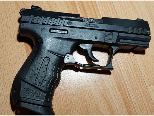 Walther P22 Ready blank pistol 9mm P.A.K. black (PTB 778) like new.