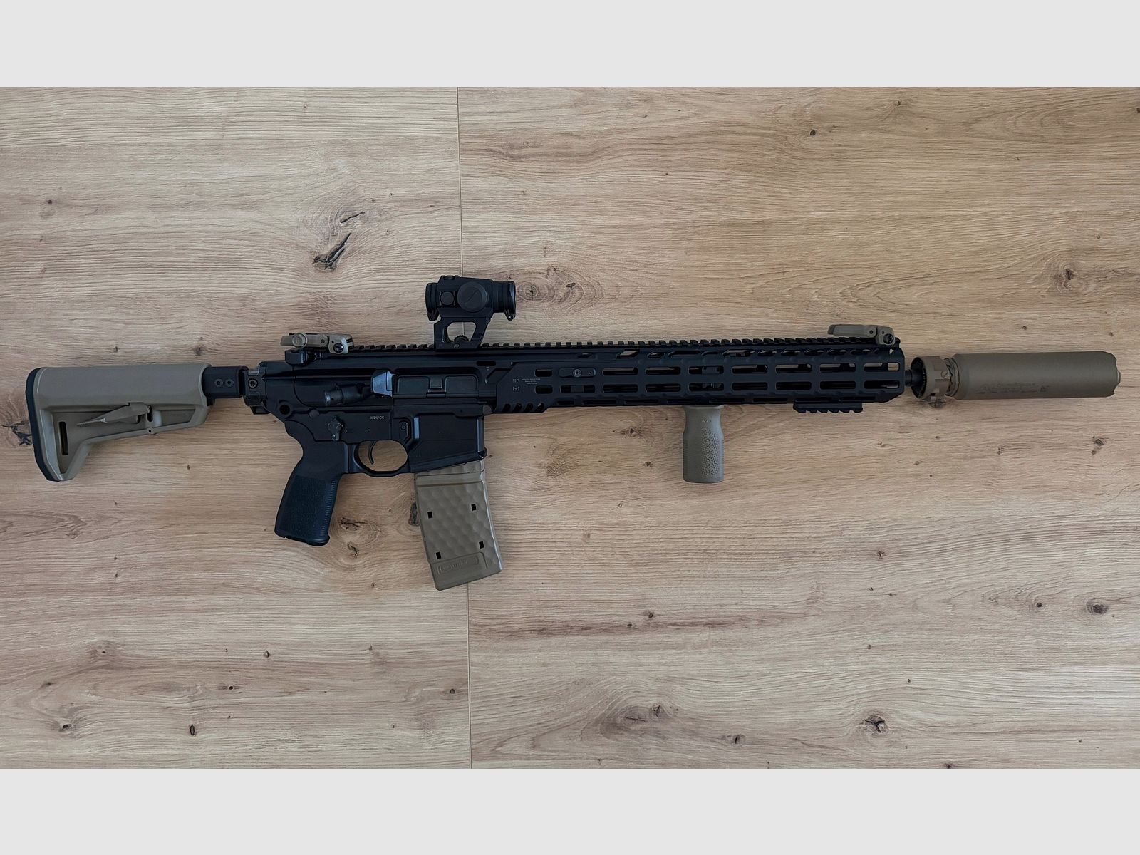 Sig Sauer MCX Virtus con accessori
