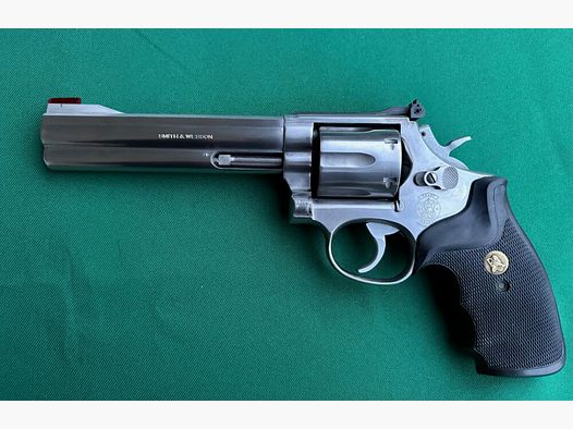 Smith & Wesson 686