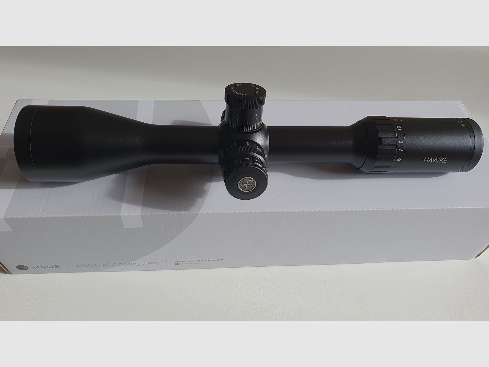 Hawke Vantage 30 WA FFP IR 4-16x50 ( N R: 14 300)